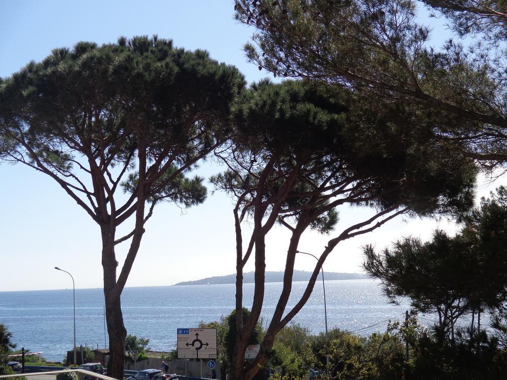 Appartement Villa Angelina Grimaud Bagian luar foto