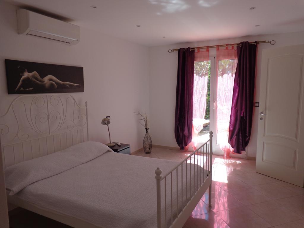 Appartement Villa Angelina Grimaud Bagian luar foto
