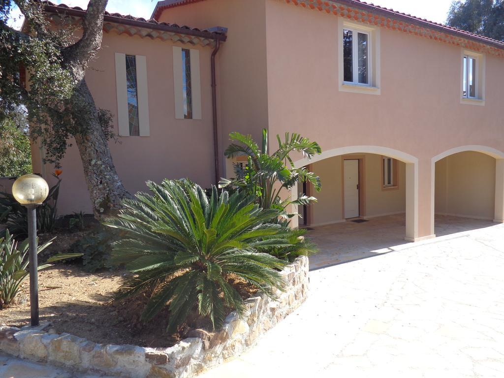 Appartement Villa Angelina Grimaud Bagian luar foto