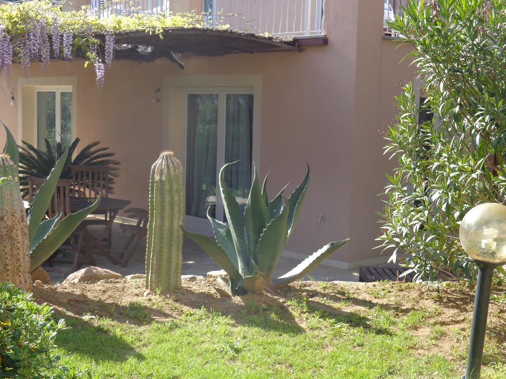 Appartement Villa Angelina Grimaud Bagian luar foto