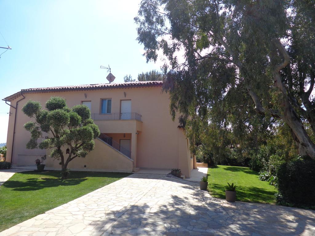 Appartement Villa Angelina Grimaud Bagian luar foto