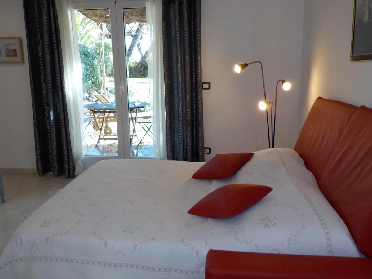 Appartement Villa Angelina Grimaud Bagian luar foto